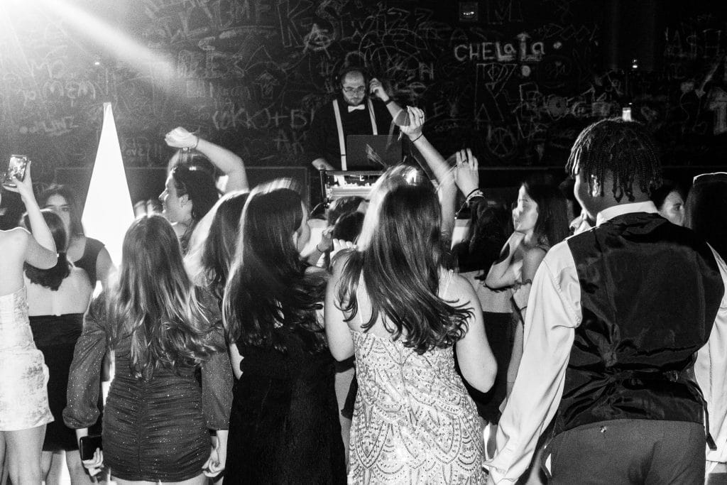 DJ-Sensedog-school-dance-crowd