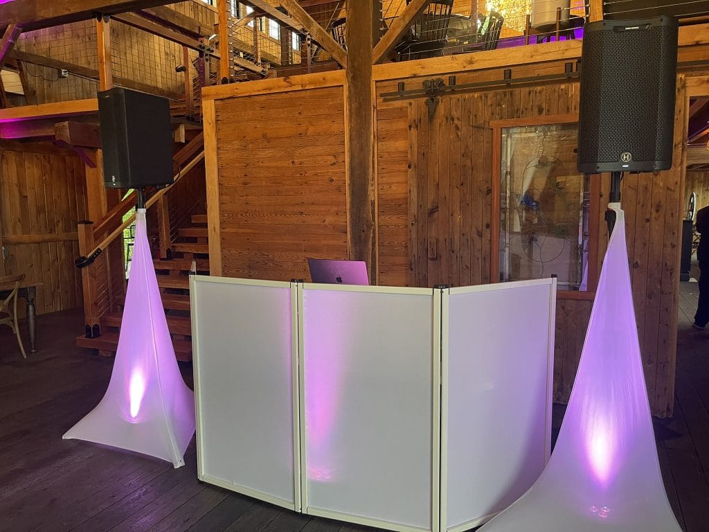 DJ-Sensedog-wedding-lighting-setup-speakers-microphone