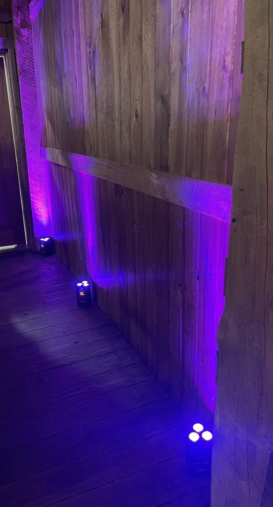 DJ-Sensedog-professional-lighting-wireless-uplighting-purple-wall